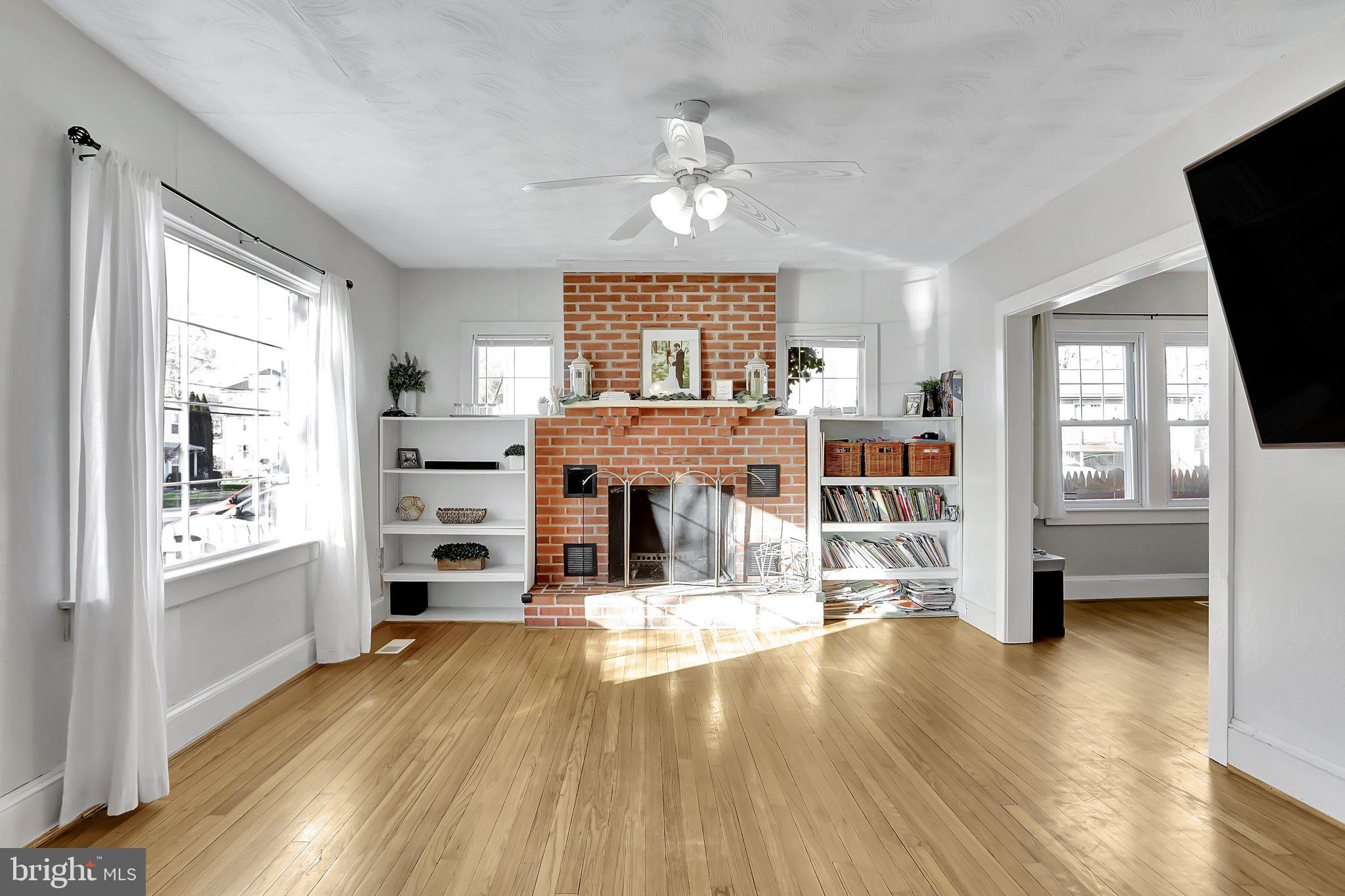 401 North Preston Street Ranson, WV 25438 - Photo 6 of 50 Hardwood Floors
