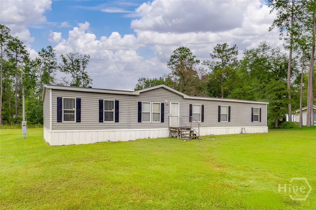 640 West 3rd Street Springfield, GA 31329 - Photo 2 of 39