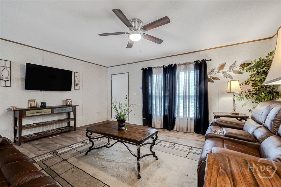 640 West 3rd Street Springfield, GA 31329 - Photo 6 of 39