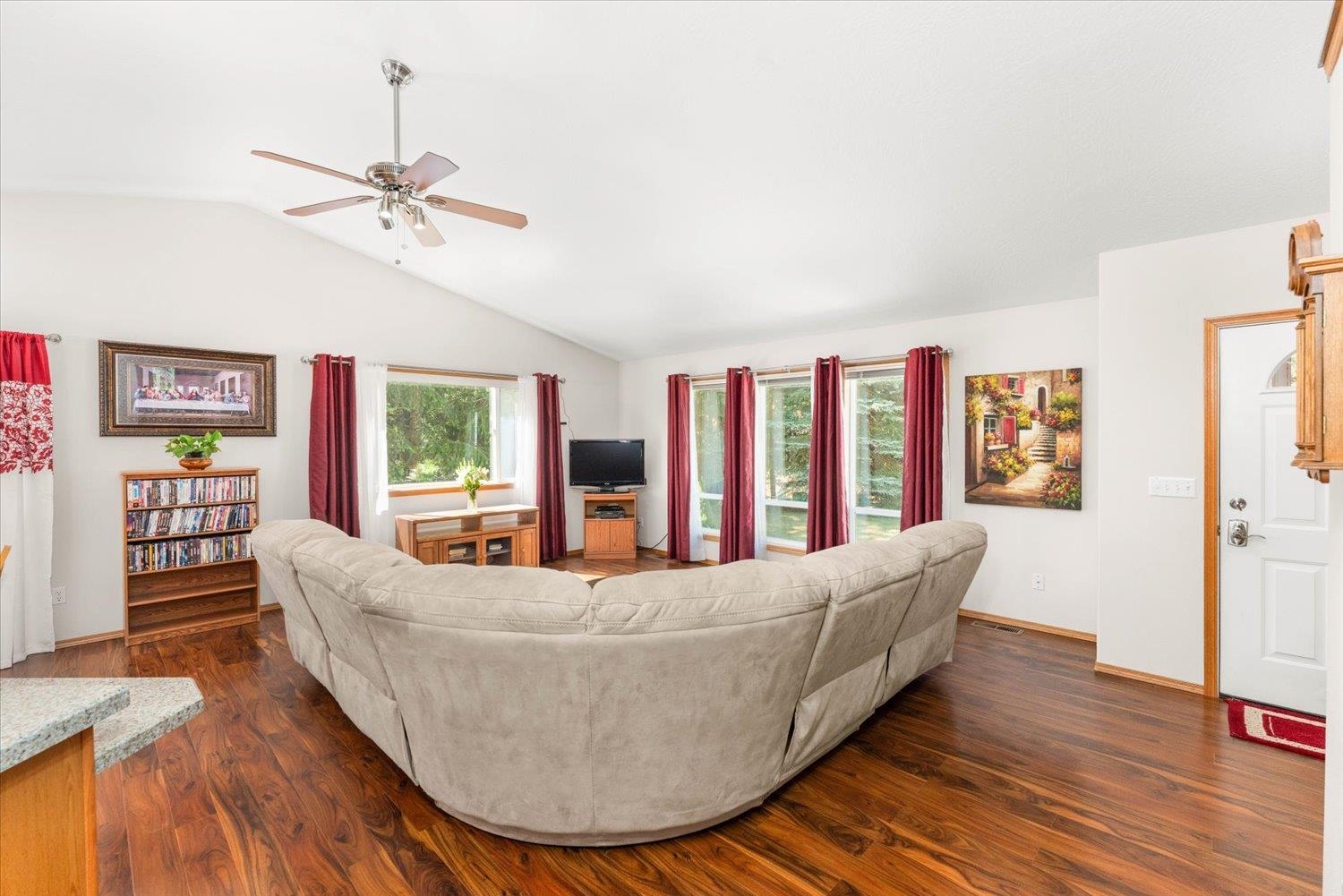 504 Quail Loop Newport, WA 99156 - Photo 6 of 28