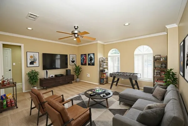 $307,500 | 1814 Wagon Gap Trail, Houston, TX 77090