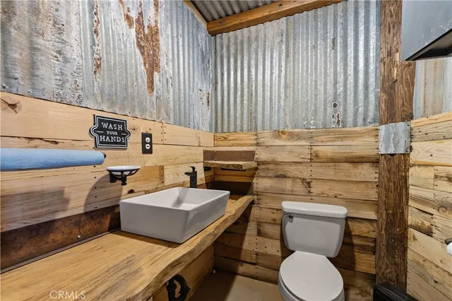 $1,149,000 | 2470 Via Clarita, Acton, CA 93510