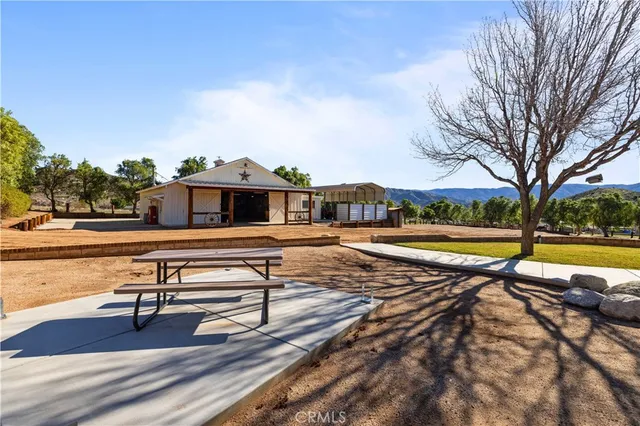 $1,149,000 | 2470 Via Clarita, Acton, CA 93510