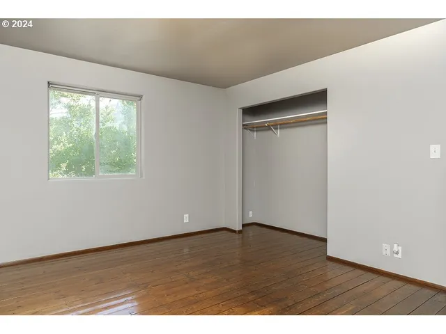 $375,000 | 1285 North Frontage Road, Wolf Creek, OR 97497