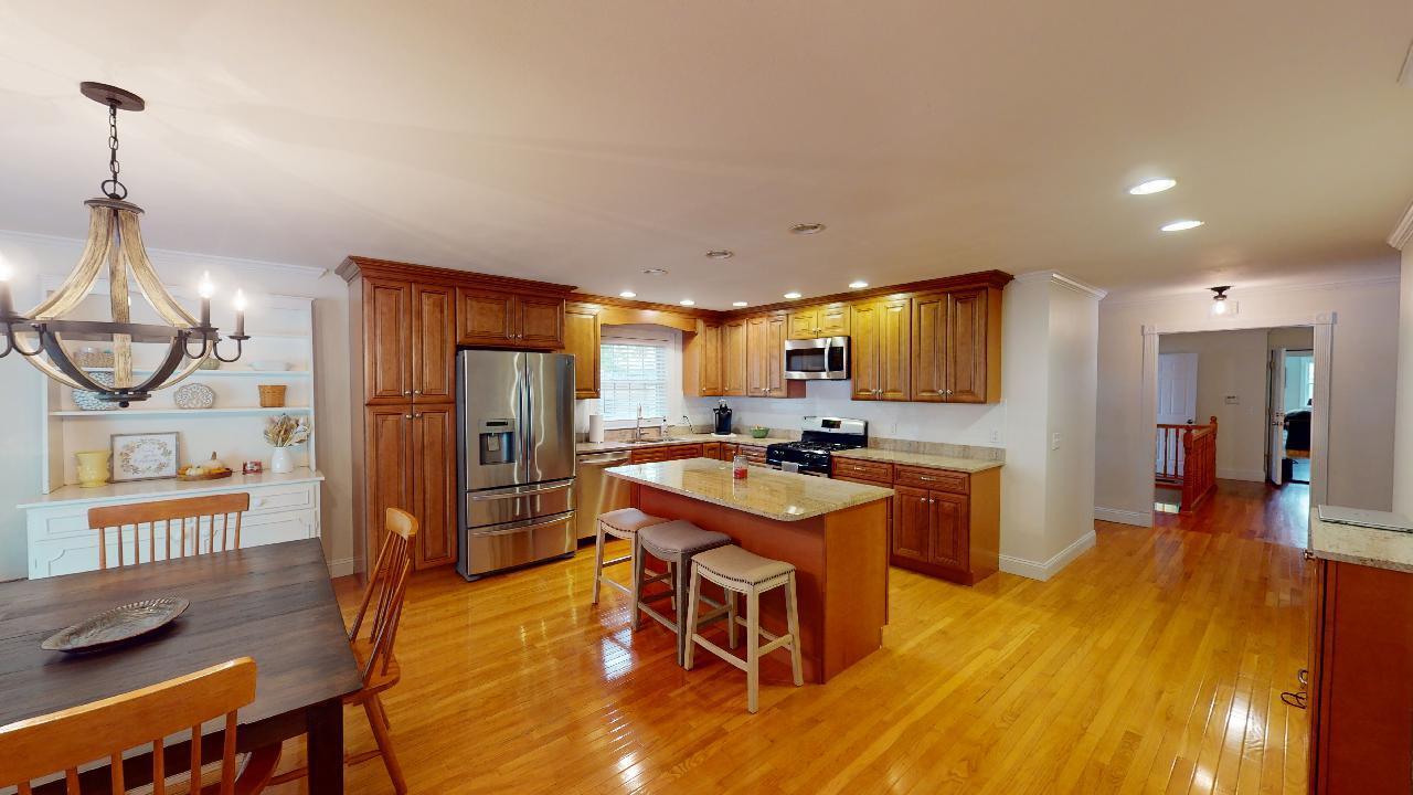 80 West Broadway Bangor, ME 04401 - Photo 8 of 59 Home-For-Sale-80-W-Broadway-Bangor-ME-04