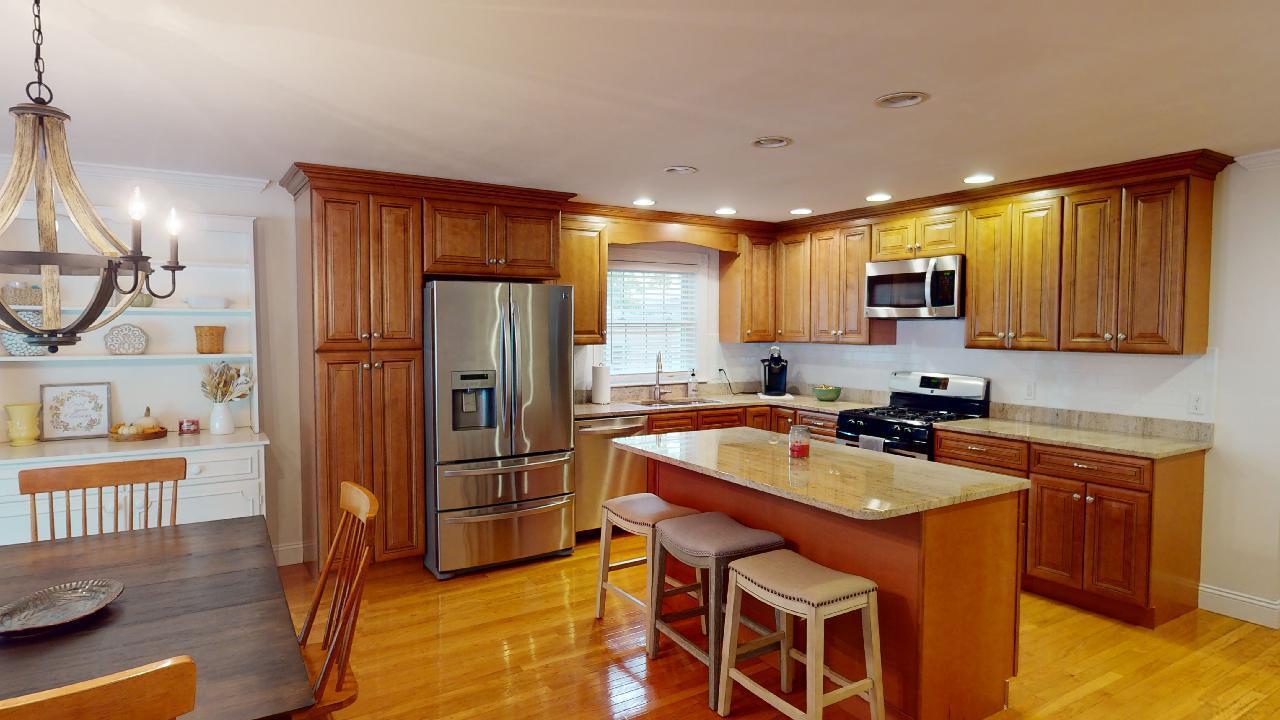 80 West Broadway Bangor, ME 04401 - Photo 9 of 59 Home-For-Sale-80-W-Broadway-Bangor-ME-04