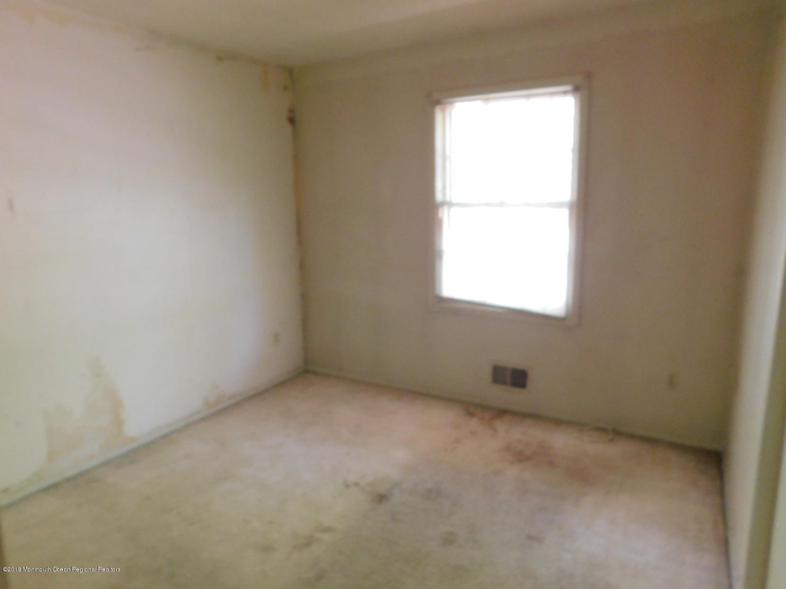 580 Diamond Road Jackson, NJ 08527 - Photo 13 of 15 DSCN3320