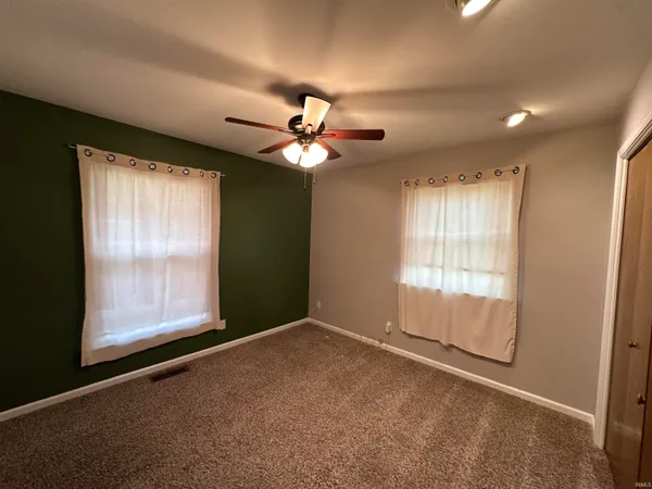 $205,000 | 227 Holiday Lane, Greentown, IN 46936