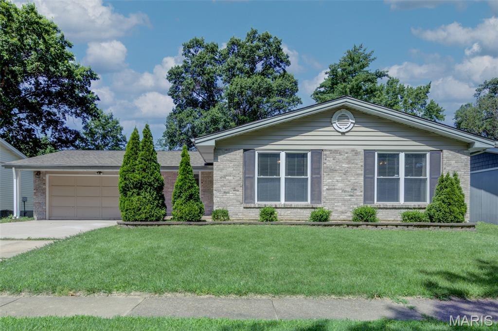 343 Turfwood Drive Ballwin, MO 63021 - Photo 2 of 67