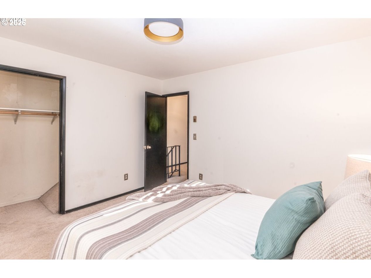 1827 Northeast Multnomah Street Portland, OR 97232 - Photo 21 of 25