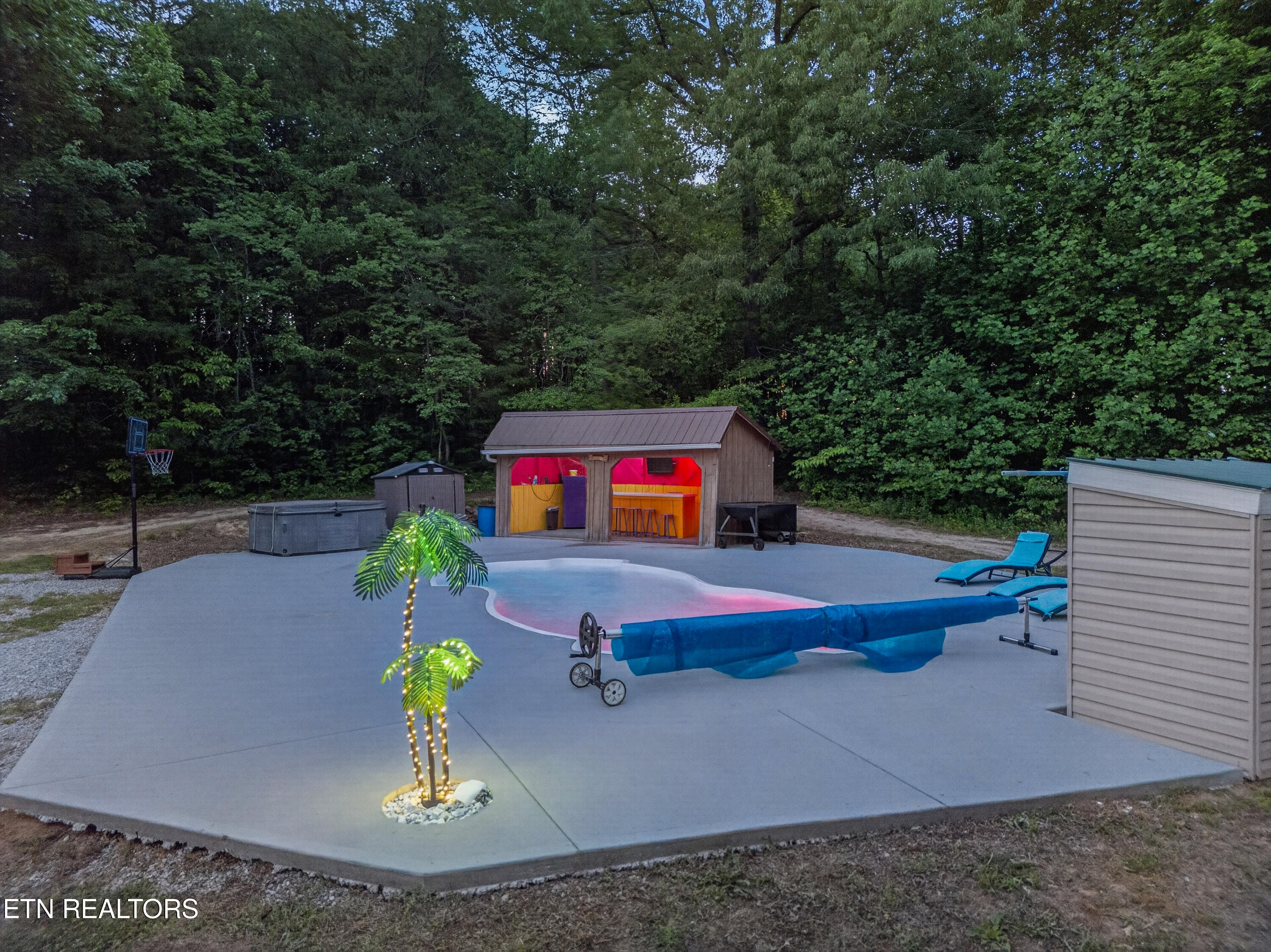 2723 Rugby Pike Jamestown, TN 38556 - Photo 31 of 41 DJI_20260509210136_0136_D