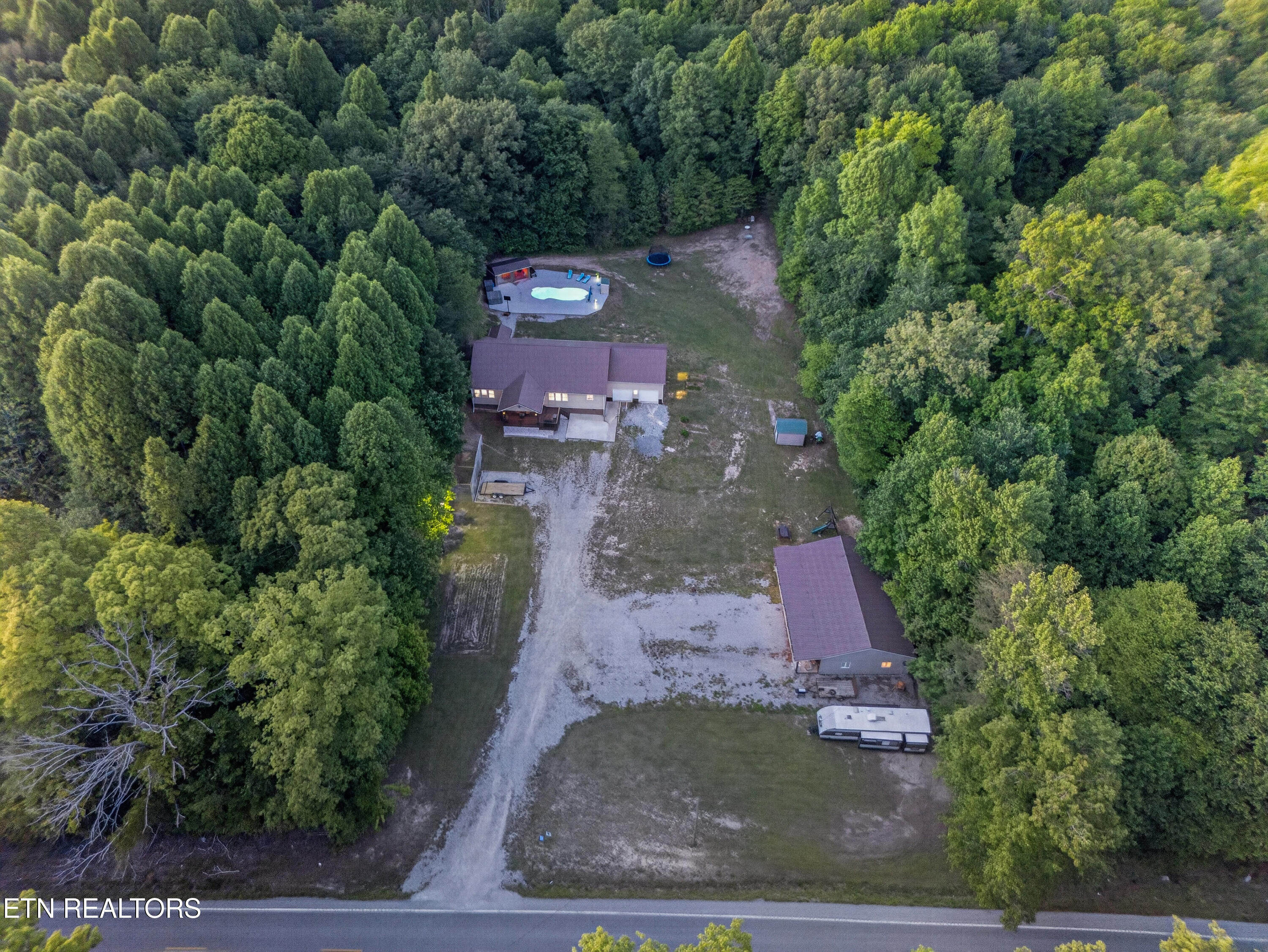 2723 Rugby Pike Jamestown, TN 38556 - Photo 41 of 41 DJI_20260509210409_0175_D
