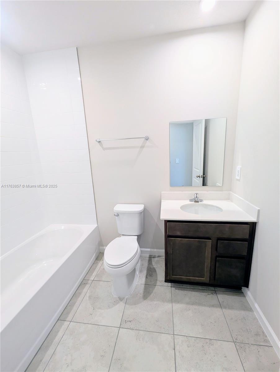 285 Raspberry Road Fort Pierce, FL 34981 - Photo 15 of 27 20250524193038945439000000-o