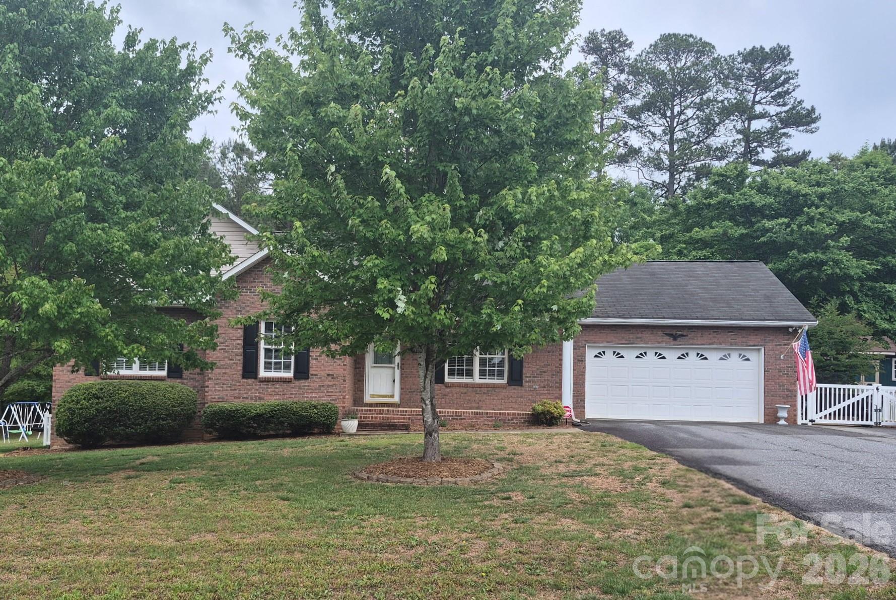 5126 Silver Tree Trail Conover, NC 28613 - Photo 2 of 34