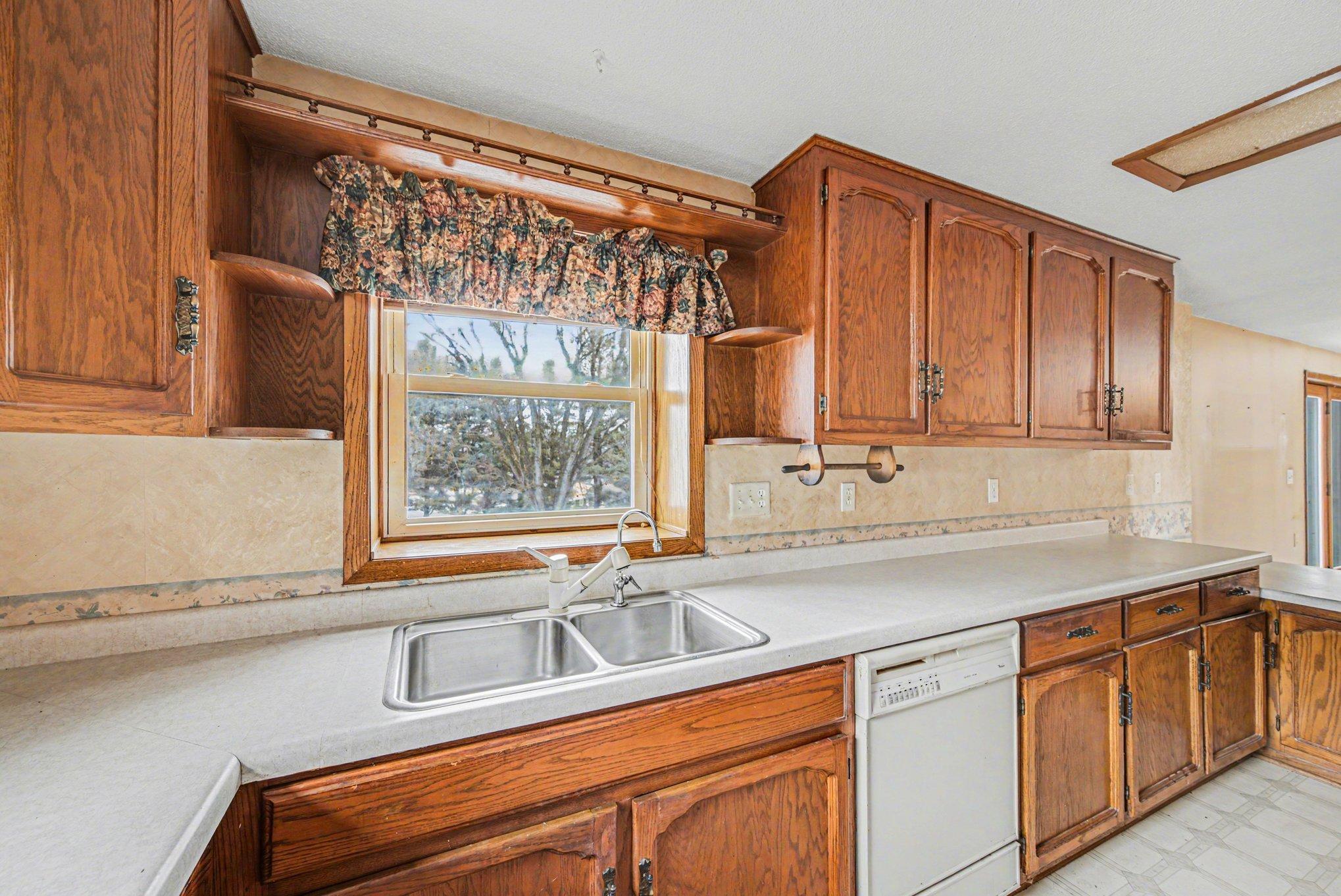 401 2nd Street East Wanamingo, MN 55983 - Photo 11 of 28