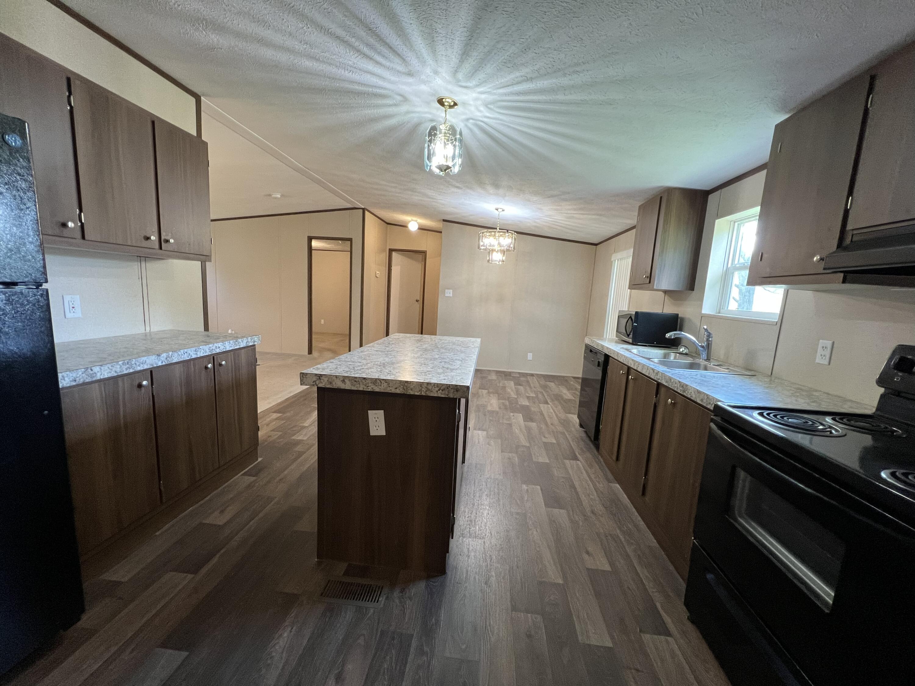 2248 Sand Springs Road Mount Vernon, KY 40456 - Photo 18 of 35 DF309846-B61F-4784-A6C8-E12F8F18D1E0