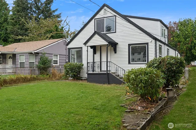 $499,900 | 15421 10th Avenue Southwest, Burien, WA 98166
