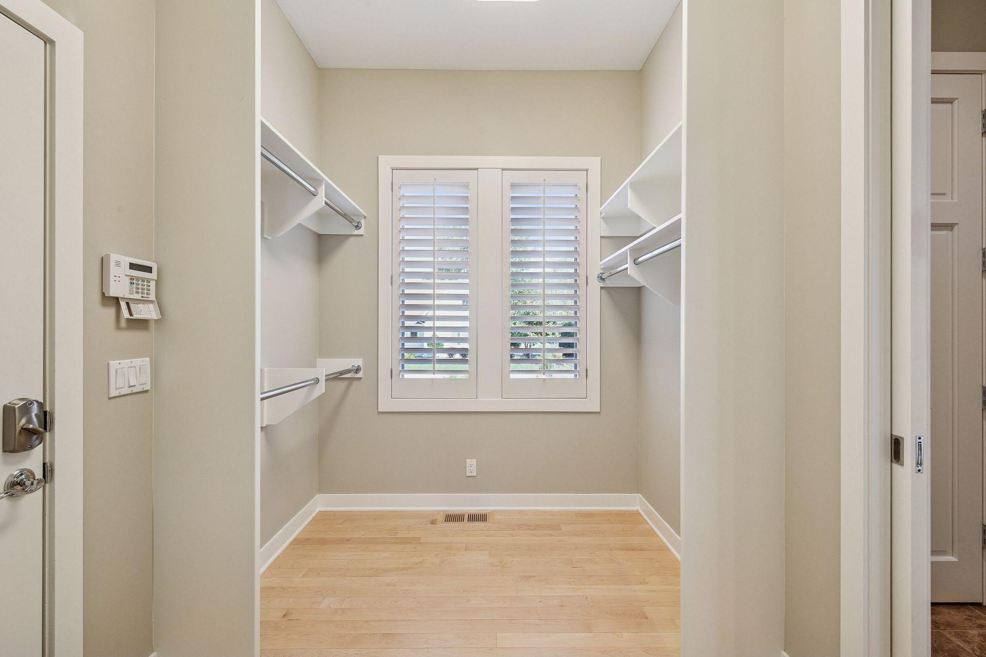 6314 McIntyre Point Edina, MN 55439 - Photo 31 of 77