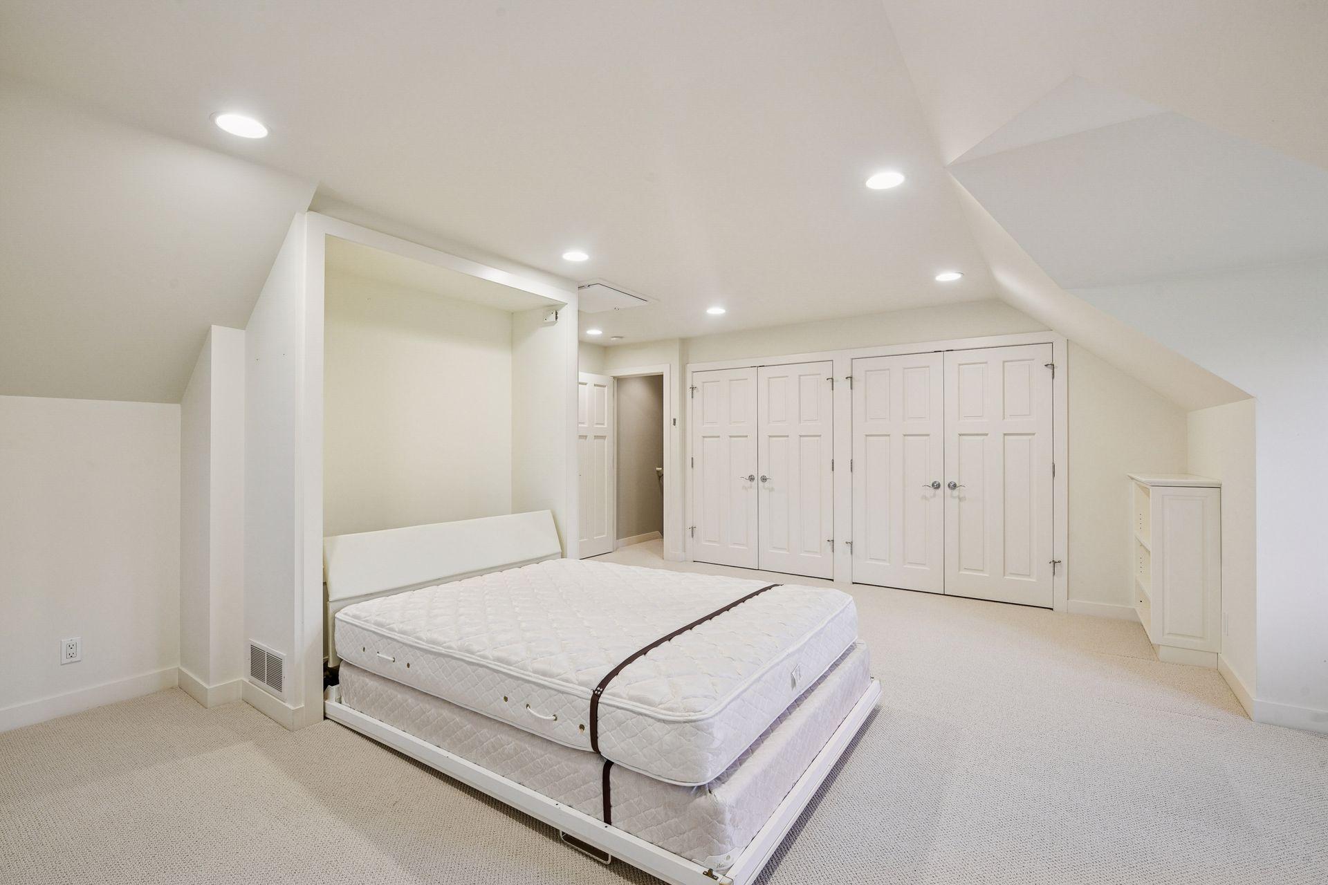 6314 McIntyre Point Edina, MN 55439 - Photo 40 of 77