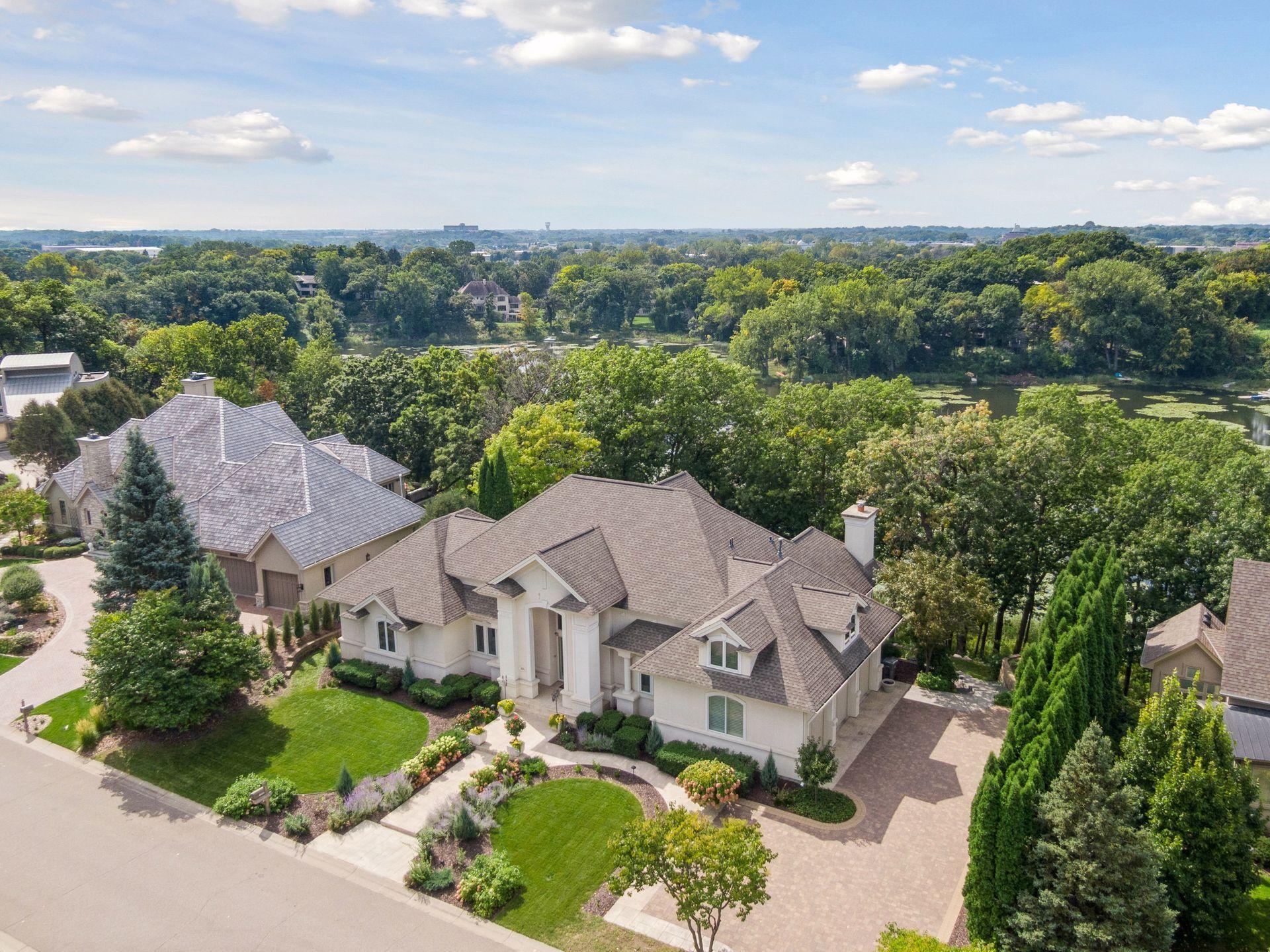 6314 McIntyre Point Edina, MN 55439 - Photo 4 of 77