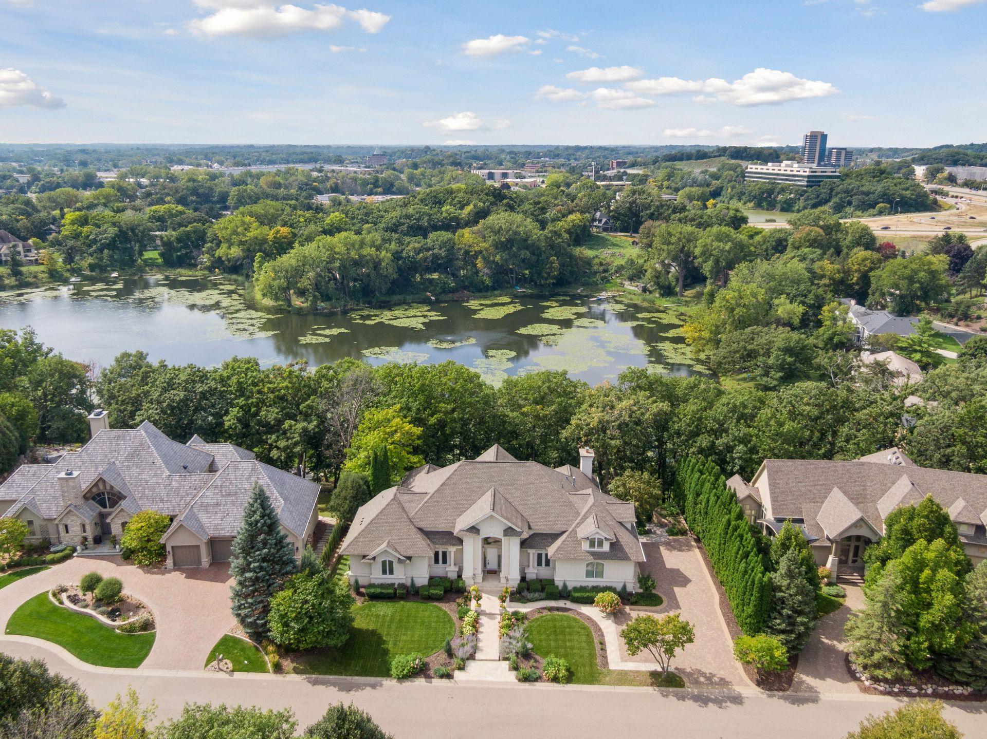 6314 McIntyre Point Edina, MN 55439 - Photo 7 of 77