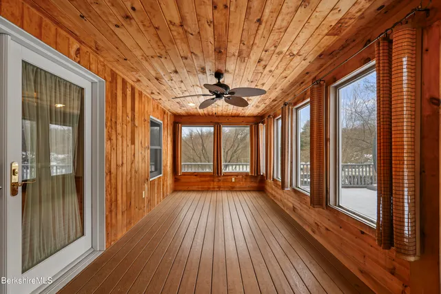 $859,900 | 135 East Street, Lee, MA 01238