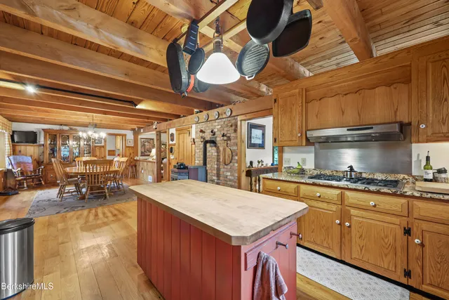 $859,900 | 135 East Street, Lee, MA 01238