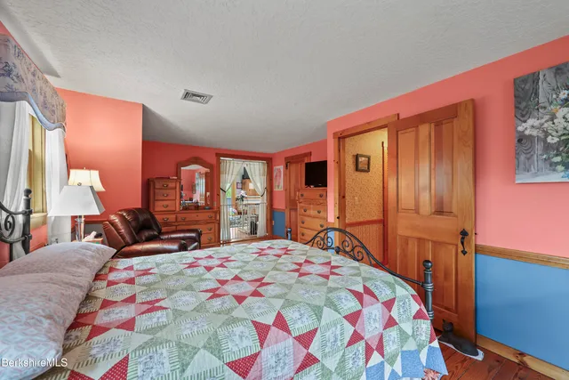 $859,900 | 135 East Street, Lee, MA 01238