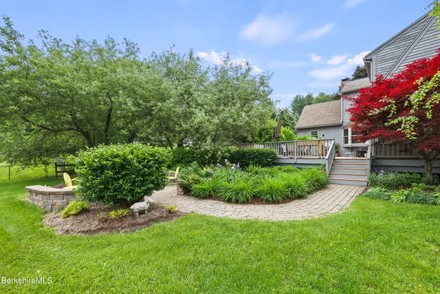 $859,900 | 135 East Street, Lee, MA 01238