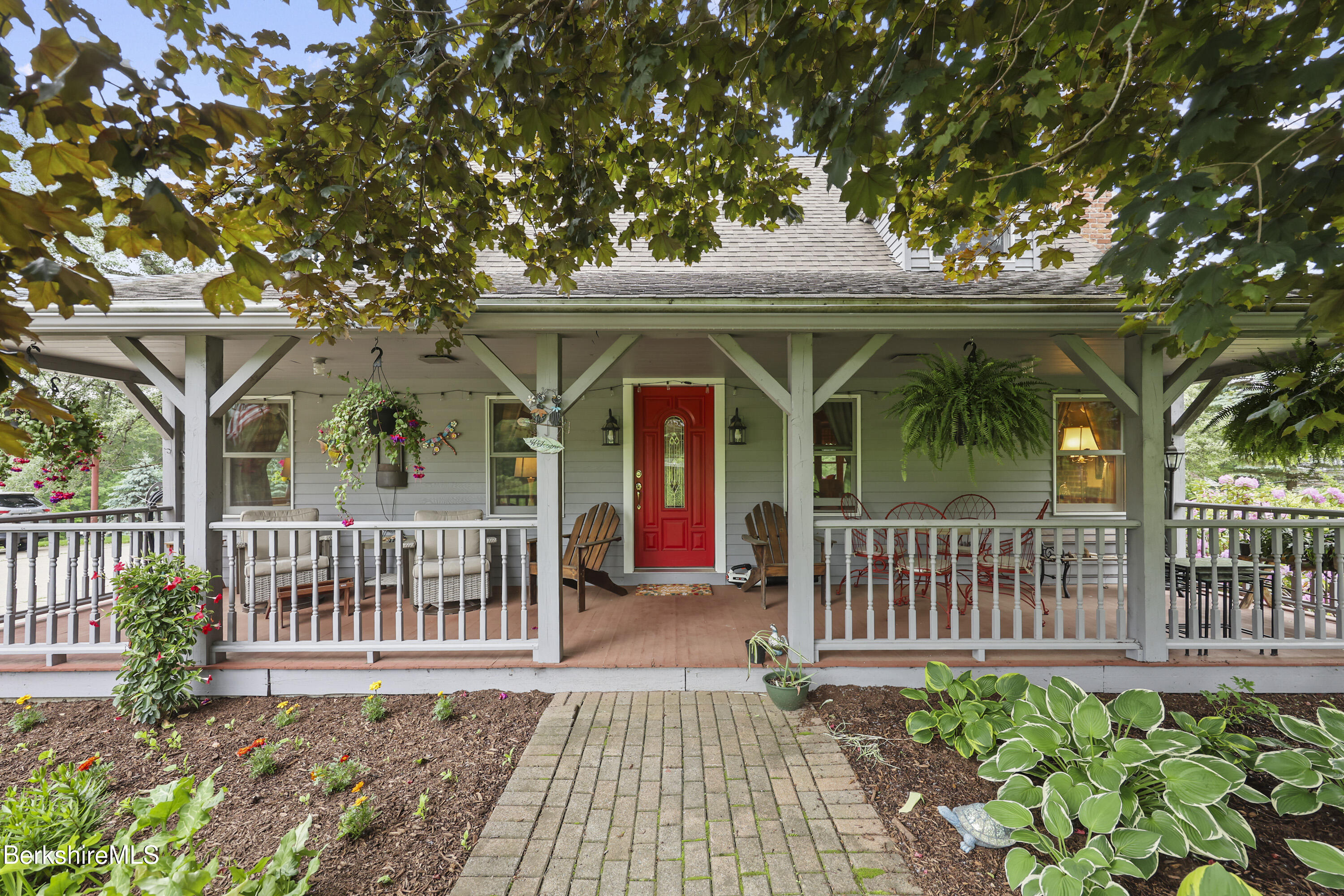 135 East Street Lee, MA 01238 - Photo 8 of 49 135 East 35 Exterior Front