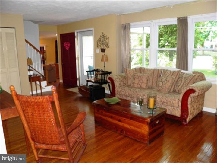530 Delvale Road Yardley, PA 19067 - Photo 6 of 15 Gallery Image 6