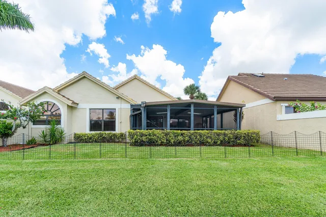 $285,000 | 6932 Bitterbush Place, Boynton Beach, FL 33472