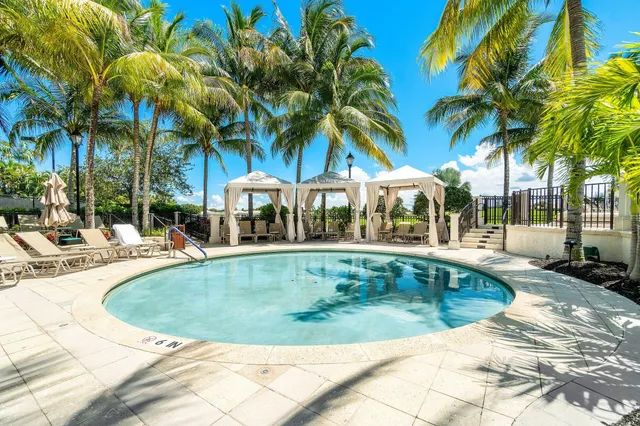 $285,000 | 6932 Bitterbush Place, Boynton Beach, FL 33472