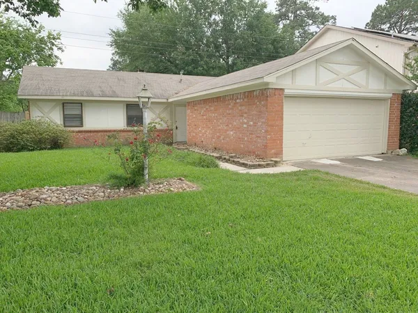 $1,900 | 2334 Marble Falls Drive, Spring, TX 77373