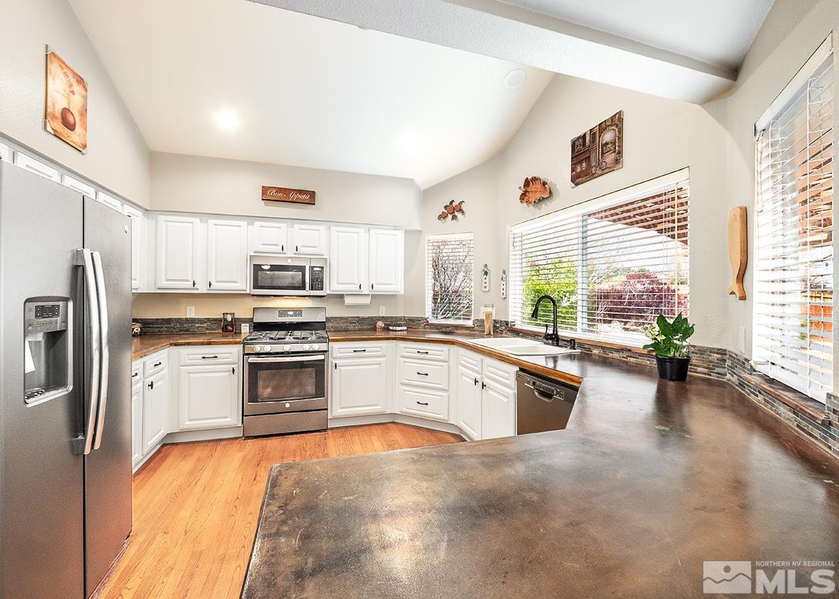 765 Summer Star Place Reno, NV 89511 - Photo 7 of 26 Photo 7