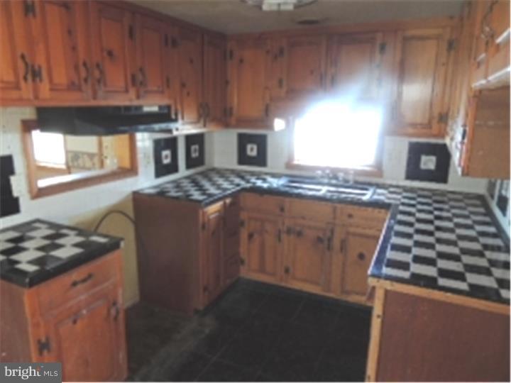 2381 White Oak Road Dover, DE 19901 - Photo 3 of 14 Kitchen