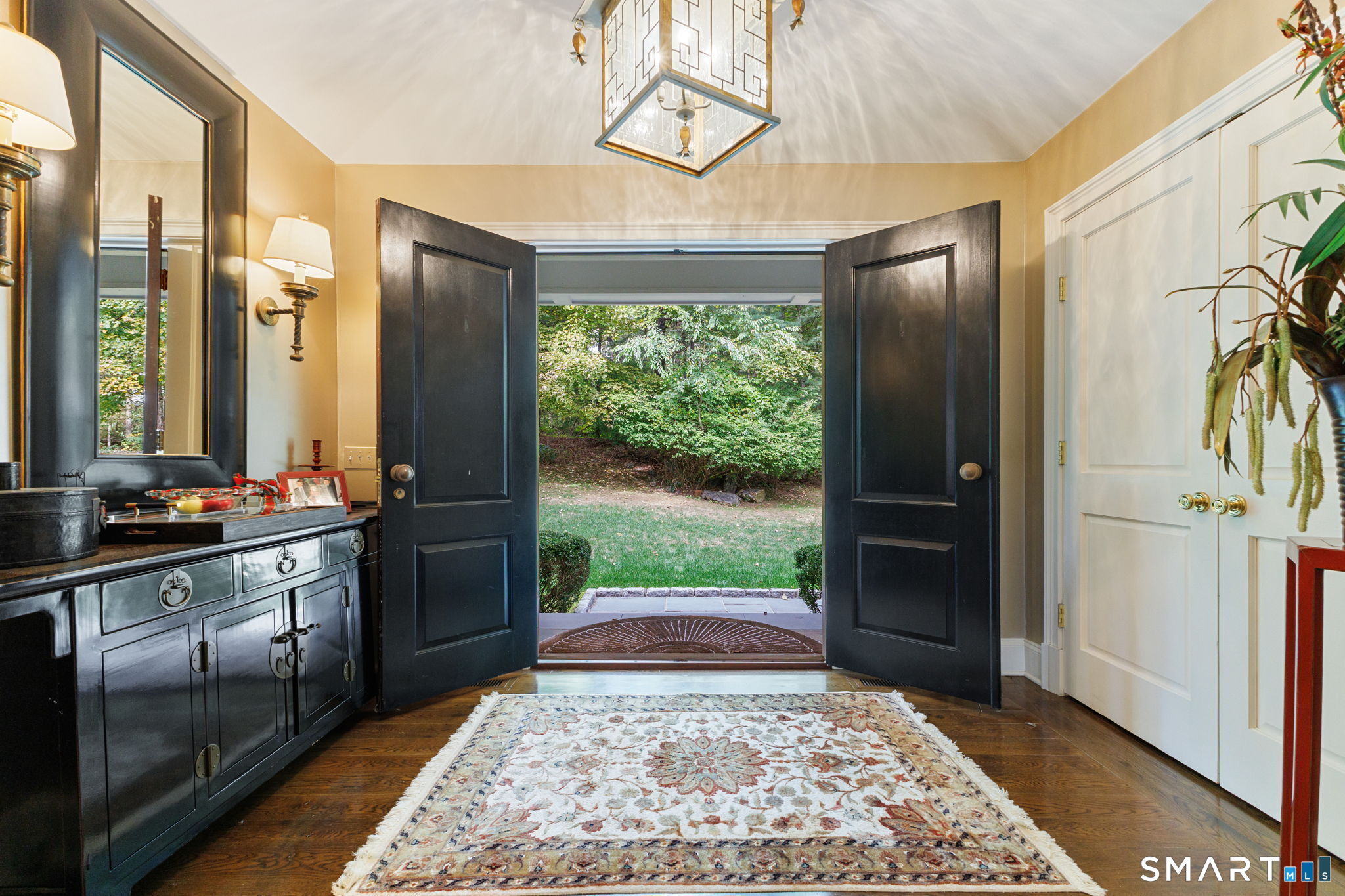 758 Smith Ridge Road New Canaan, CT 06840 - Photo 4 of 40