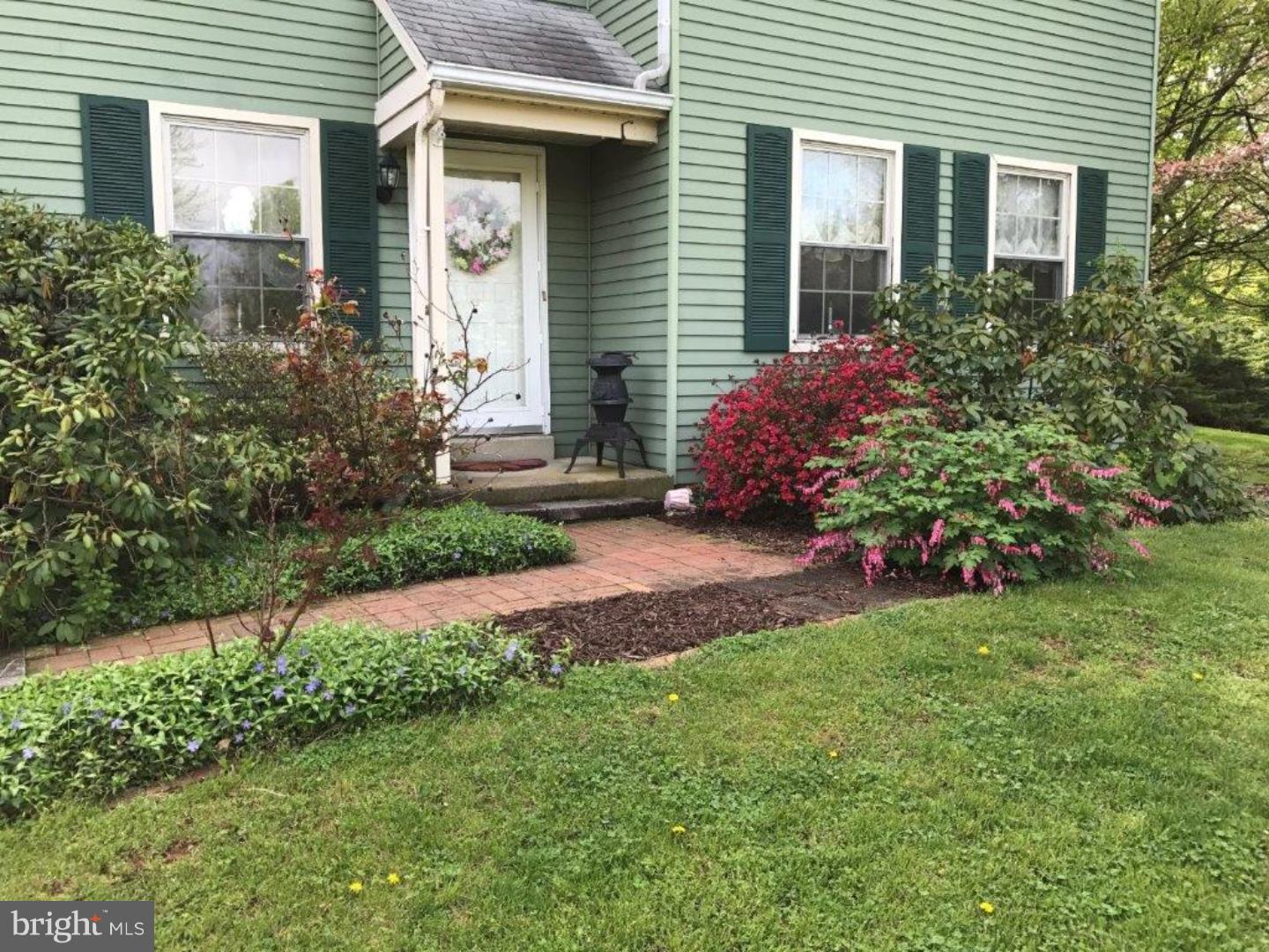 1330 Ridgeview Circle Downingtown, PA 19335 - Photo 2 of 24 Gallery Image 2