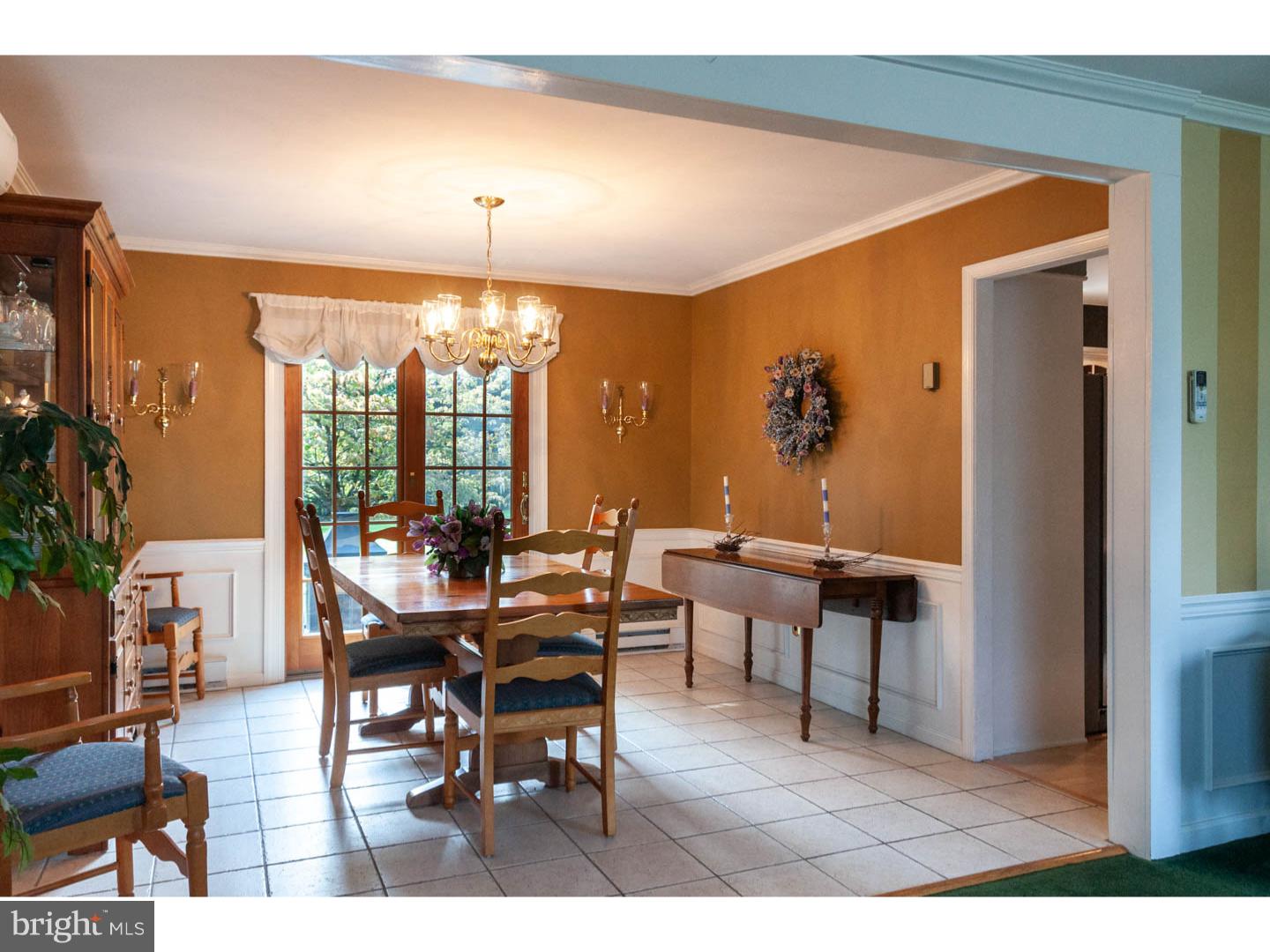 1330 Ridgeview Circle Downingtown, PA 19335 - Photo 5 of 24 Gallery Image 5