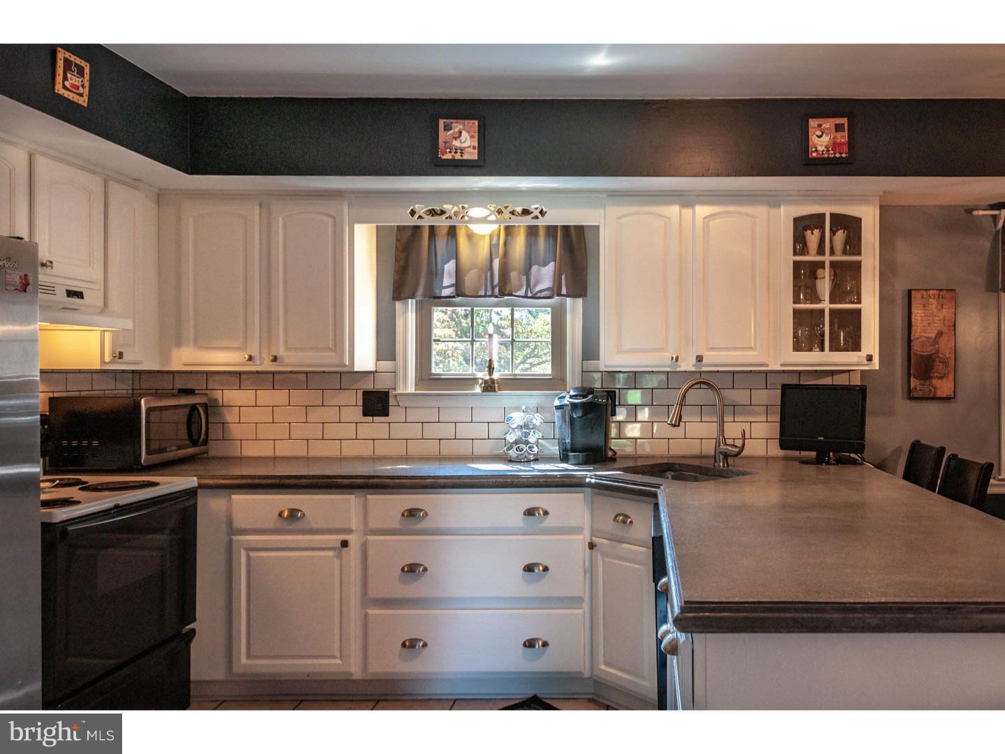 1330 Ridgeview Circle Downingtown, PA 19335 - Photo 6 of 24 Gallery Image 6