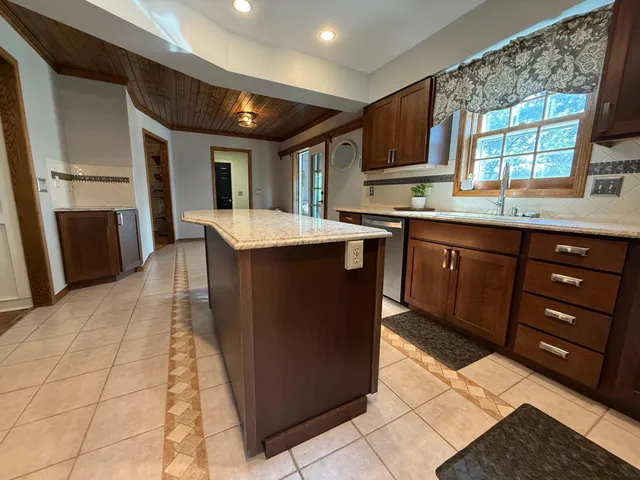 $497,500 | 131 Fern Road, Thief River Falls, MN 56701