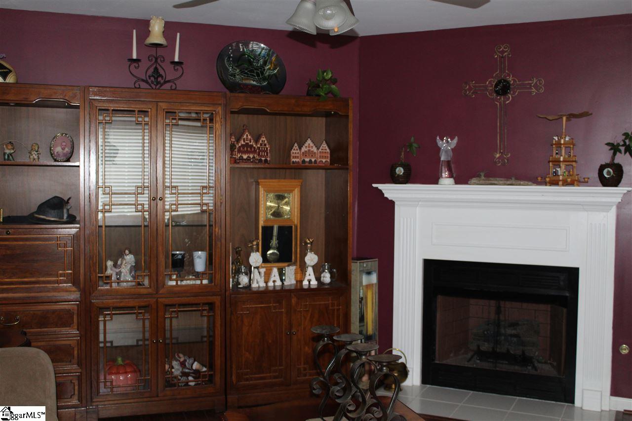 613 Geranium Lane Lyman, SC 29365 - Photo 4 of 28 Gallery Image 4
