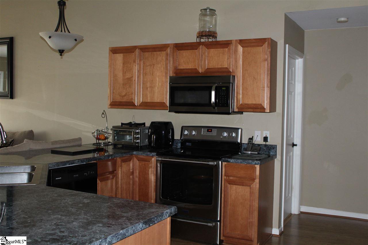 613 Geranium Lane Lyman, SC 29365 - Photo 8 of 28 Gallery Image 8