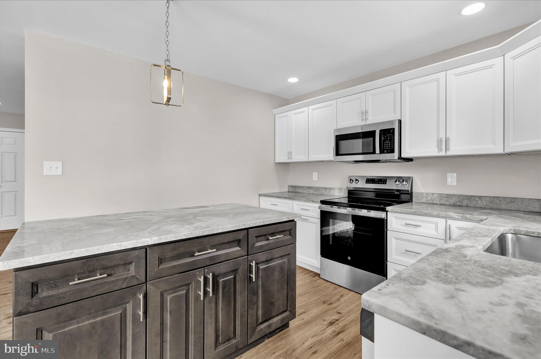 40 Rosalie's Way Temple, PA 19560 - Photo 15 of 37 360_2947