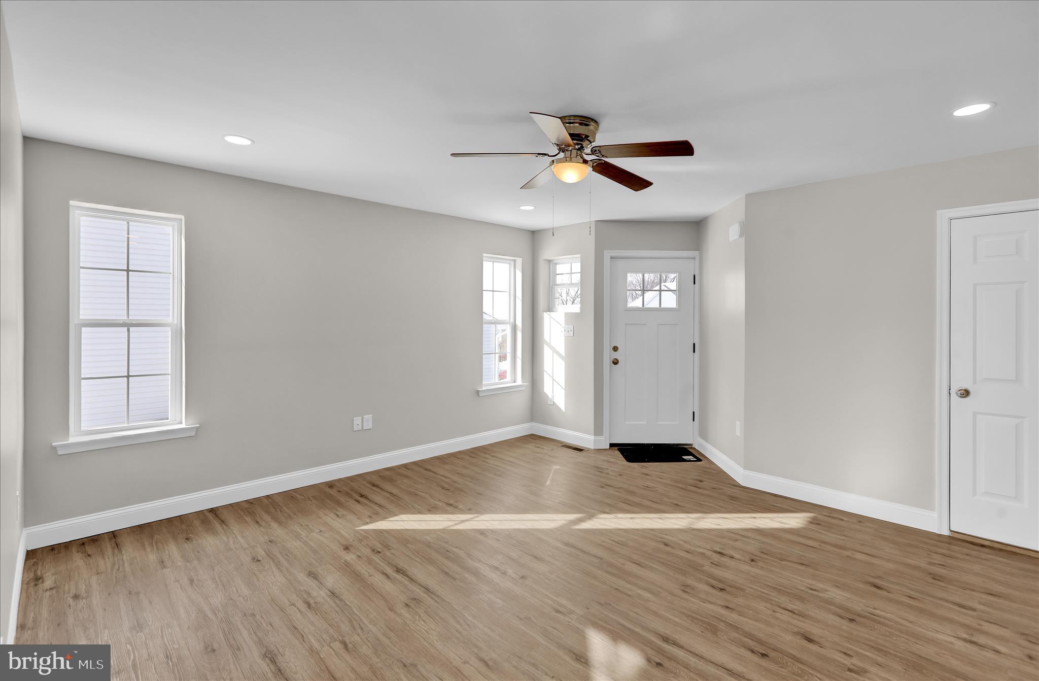 40 Rosalie's Way Temple, PA 19560 - Photo 4 of 37 360_2892