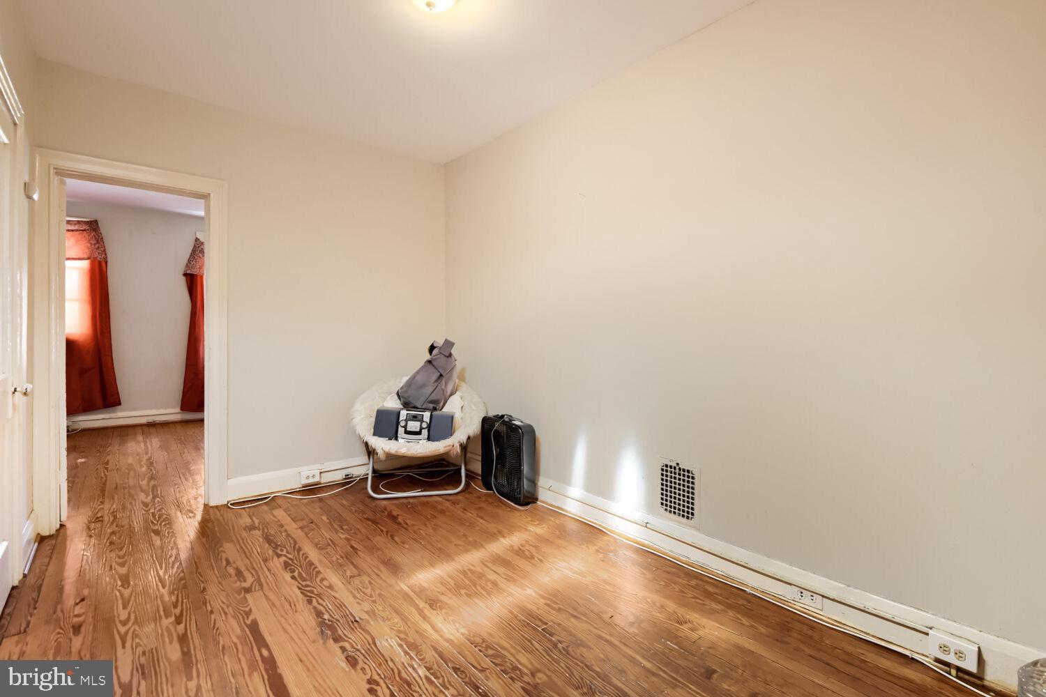 2807 East Biddle Street Baltimore, MD 21213 - Photo 11 of 17