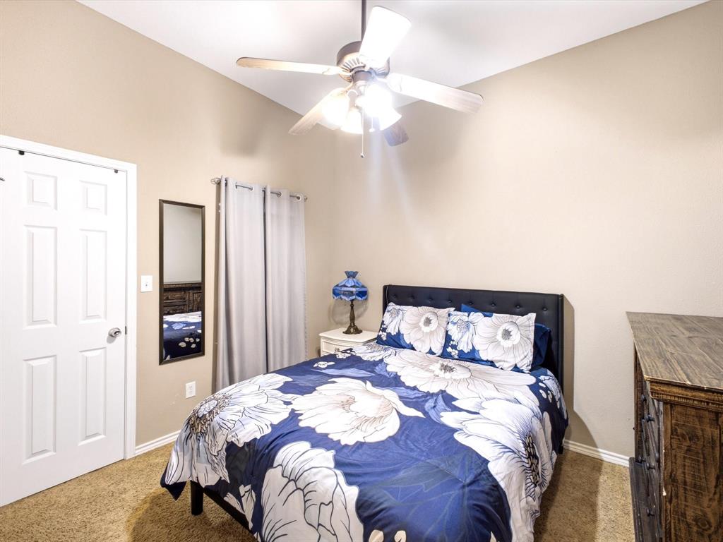 928 Calder Street Howe, TX 75459 - Photo 8 of 27 Gallery Image 8