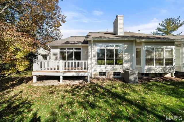 $435,000 | 16866 Chesterfield Bluffs Circle, Chesterfield, MO 63005