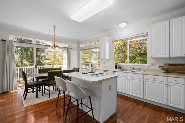 $435,000 | 16866 Chesterfield Bluffs Circle, Chesterfield, MO 63005