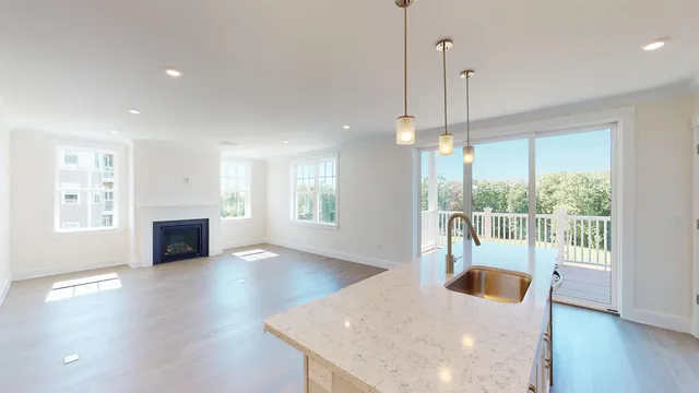 $733,733 | 1 Longview Drive, Unit 210, Atkinson, NH 03811